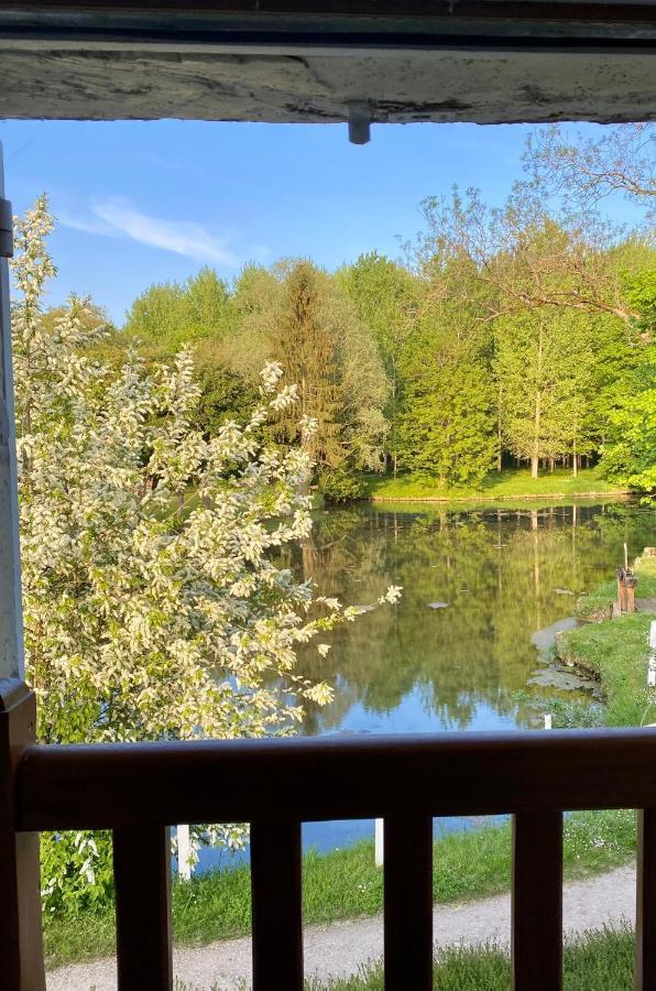 Bed and Breakfast Le Moulin De Pasnel Monteaux Exteriér fotografie
